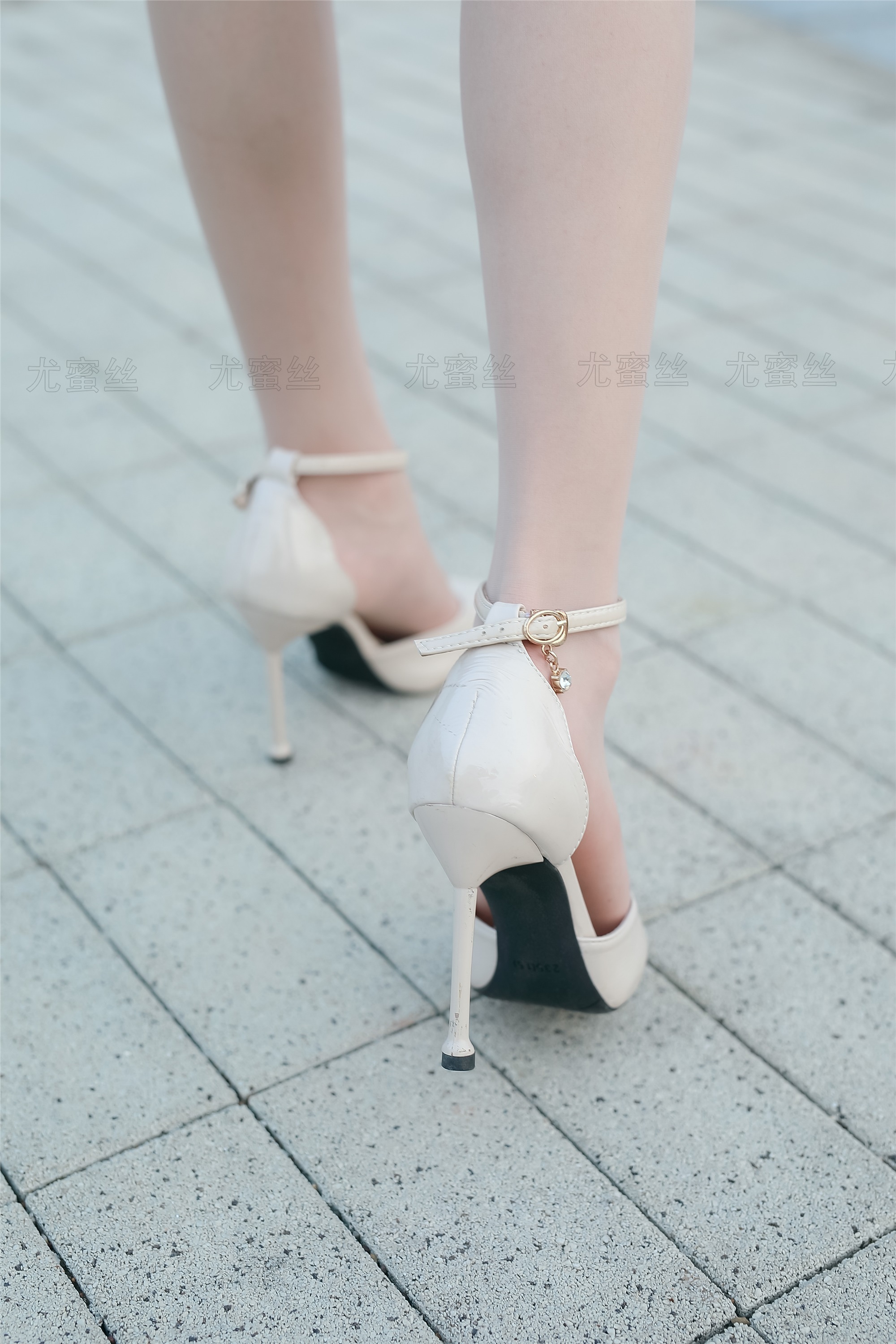 尤蜜丝 穿搭写真 NO.023